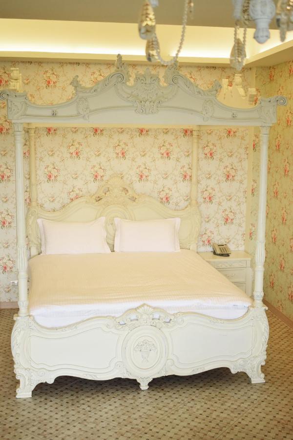 Bliss Bed And Breakfast Yuchi Extérieur photo